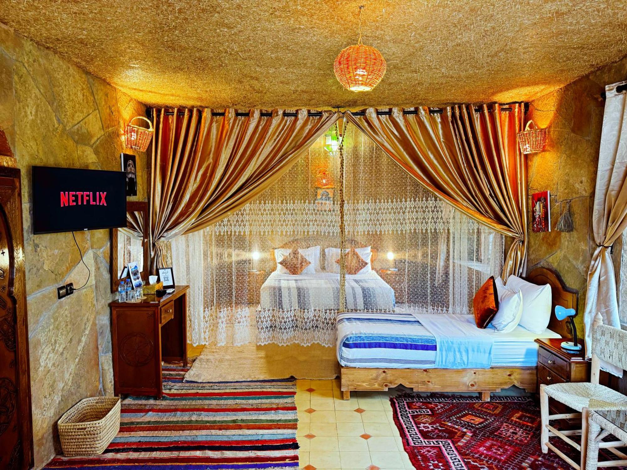Chay & Boutique Tajda